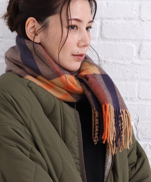 SHOO・LA・RUE(シューラルー)の「◆ビッグチェックストール(ストール/ショール・レディース・グリーン系その他3/キャメル/パープル系2・00)」の6枚目の写真