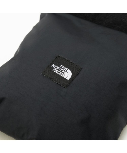 THE NORTH FACE(ザノースフェイス)の「【THE NORTH FACE】NUPTSE MUFFLER(マフラー・レディース・ブラック・FREE)」の6枚目の写真