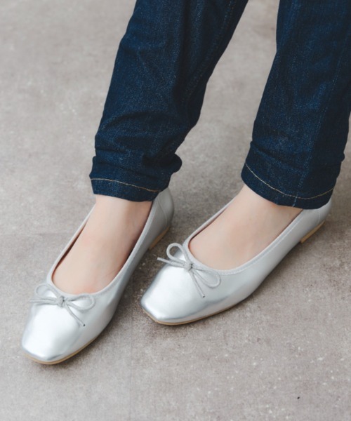 Chez toi（シェトワ）の「光沢バレエシューズ（バレエシューズ・レディース・ブラック/シルバー/ゴールド・S/M/L）」の3枚目の写真