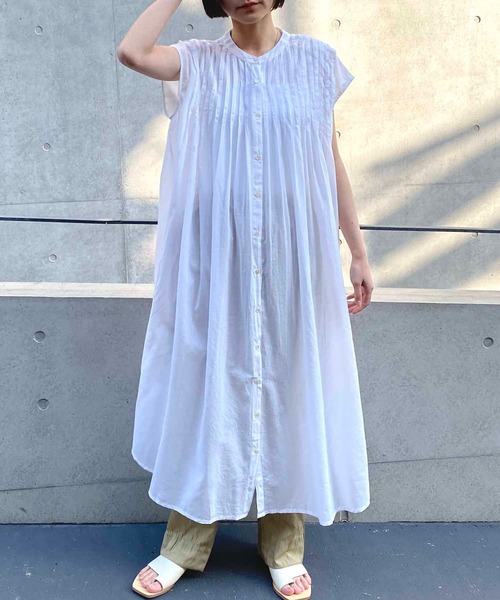 NANEA(ナネア)の「フレンチスリーブピンタックワンピース(ワンピース・レディース・サンドベージュ/ホワイト/カーキ・ONE SIZE)」の8枚目の写真