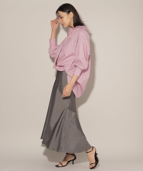 BARNYARDSTORM(バンヤードストーム)の「BARNYARDSTORM / サテンマーメイドスカート(スカート・レディース・チャコール/モカ・1/0)」の3枚目の写真