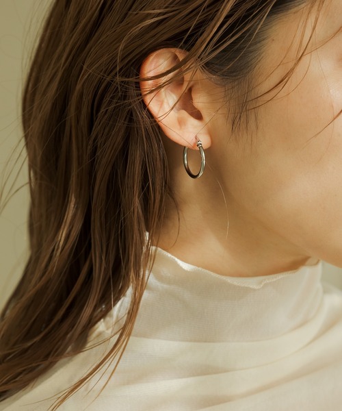 VATSURICA(バツリカ)の「《trim by vatusrica》金属アレルギー対応 / ステンレス / シンプルピアス(ピアス(両耳用)・レディース・シルバー/ゴールド・FREE)」の2枚目の写真