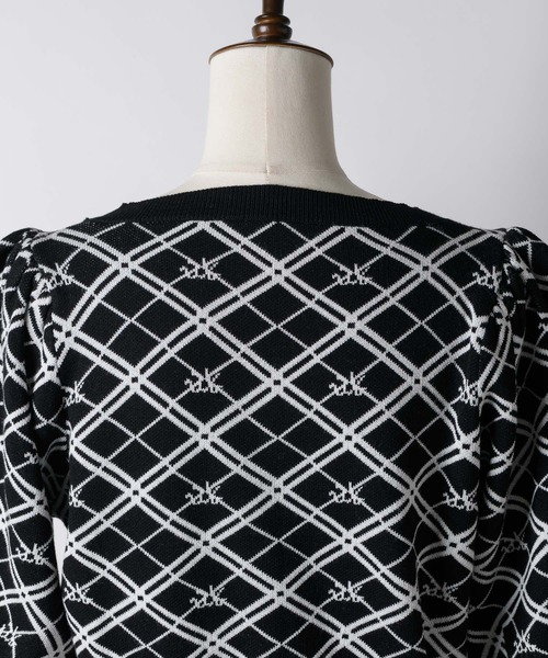 VIOLETTA（ヴィオレッタ）の「クロップドジャガードニットトップス（ニット/セーター・レディース・ホワイト/ブラック/ライトパープル/グレイッシュブルー・FREE）」の22枚目の写真