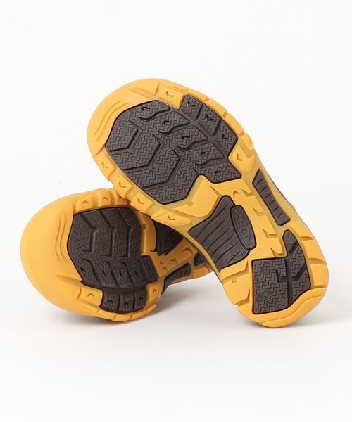 KEEN（キーン）の「KEEN/キーン キッズ アウトドアシューズ　NEWPORT H2 1027378（スニーカー・キッズ・ブラウン×イエロー・22.0cm/22.5cm/20.0cm/21.0cm/19.5cm）」の3枚目の写真