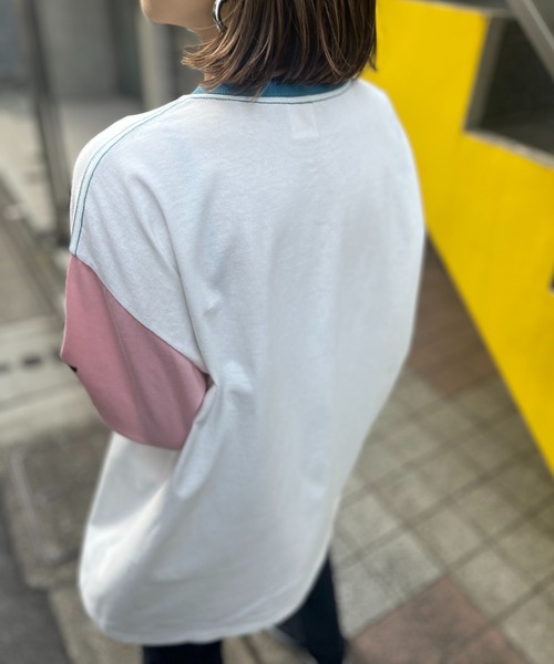 mi via loca（ミヴィアロカ）の「袖配色ロゴプリントロングスリーブTシャツ（Tシャツ/カットソー・レディース・ホワイト×ブルー/ホワイト×グレー・FREE）」の14枚目の写真