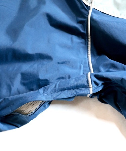 【U.S MILITARY / ユーエスミリタリー】US AIRFORCE PTU JACKET DEAD STOCK　トレーニングジャケット　ナイロンジャケット　ウィンドブレーカー　空軍　米軍