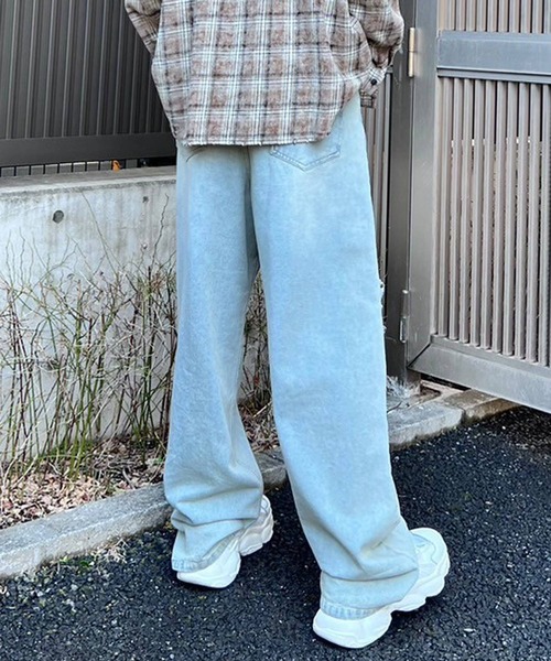 Figments（フィグメンツ）の「ダメージデニムバギーパンツ（デニムパンツ・レディース・ライトインディゴブルー・SMALL/LARGE/MEDIUM）」の16枚目の写真