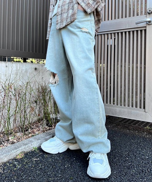 Figments（フィグメンツ）の「ダメージデニムバギーパンツ（デニムパンツ・レディース・ライトインディゴブルー・SMALL/LARGE/MEDIUM）」の18枚目の写真