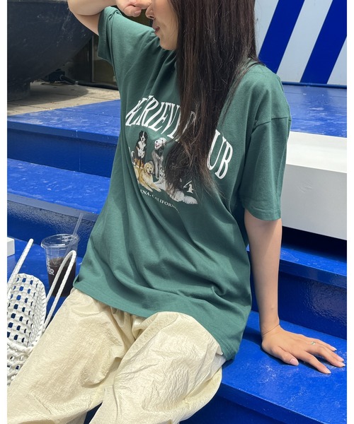 Retriever Club(レトリーバークラブ)の「【UNISEX】Retriever Club/FRIENDS Tシャツ 2197659(Tシャツ/カットソー・レディース・ホワイト/ライトグレー/ネイビー/ライトブルー/チャコール/グリーン/その他1・SMALL/MEDIUM/LARGE/X-LARGE)」の4枚目の写真