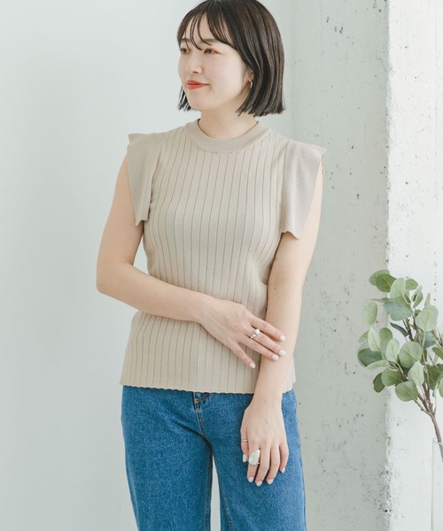 ITEMS URBANRESEARCH(アイテムズ アーバンリサーチ)の「ショルダータックリブニット(ニット/セーター・レディース・ブラック/ベージュ/ライトカーキ・FREE)」の4枚目の写真