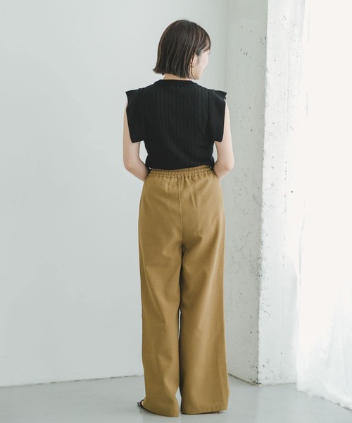 ITEMS URBANRESEARCH(アイテムズ アーバンリサーチ)の「ショルダータックリブニット(ニット/セーター・レディース・ブラック/ベージュ/ライトカーキ・FREE)」の10枚目の写真