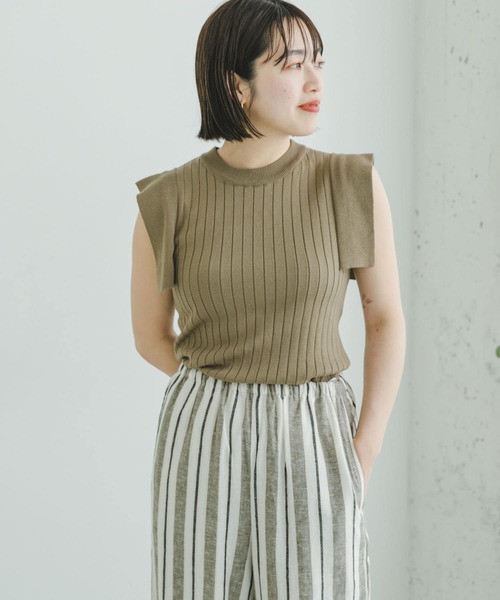 ITEMS URBANRESEARCH(アイテムズ アーバンリサーチ)の「ショルダータックリブニット(ニット/セーター・レディース・ブラック/ベージュ/ライトカーキ・FREE)」の12枚目の写真