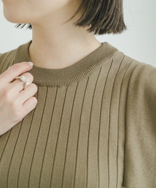 ITEMS URBANRESEARCH(アイテムズ アーバンリサーチ)の「ショルダータックリブニット(ニット/セーター・レディース・ブラック/ベージュ/ライトカーキ・FREE)」の20枚目の写真