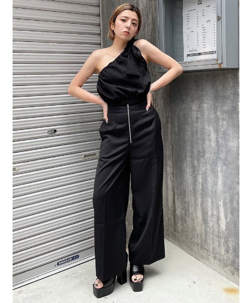 ENVYM（アンビー）の「ワンショルリボントップス（Tシャツ/カットソー・レディース・ブラック/ホワイト・FREE）」の7枚目の写真