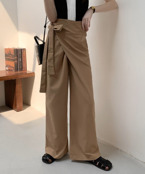 emi+(エミプラス)の「ウエストマークワイドパンツ(その他パンツ・レディース・カーキ/ブラック/キャメル/ライトグレー/ネイビー・FREE)」の13枚目の写真