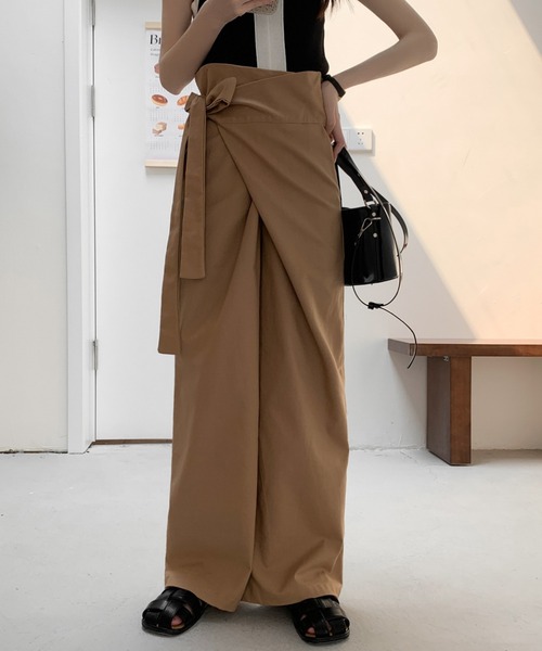 emi+(エミプラス)の「ウエストマークワイドパンツ(その他パンツ・レディース・カーキ/ブラック/キャメル/ライトグレー/ネイビー・FREE)」の9枚目の写真