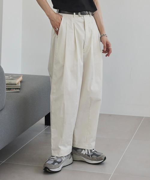 ADAMASTE(アダマスト)の「2タックワイドバルーンパンツ(その他パンツ・メンズ・ホワイト/ベージュ/ブラック・SMALL/MEDIUM/LARGE)」の4枚目の写真
