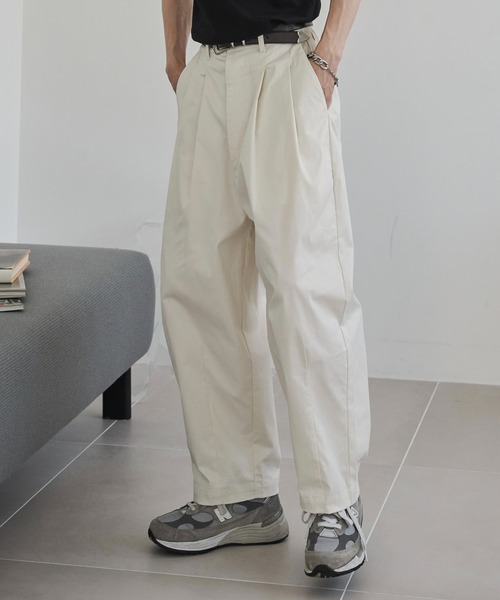 ADAMASTE(アダマスト)の「2タックワイドバルーンパンツ(その他パンツ・メンズ・ホワイト/ベージュ/ブラック・SMALL/MEDIUM/LARGE)」の6枚目の写真