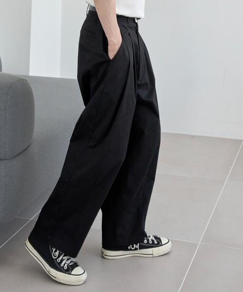 ADAMASTE(アダマスト)の「2タックワイドバルーンパンツ(その他パンツ・メンズ・ホワイト/ベージュ/ブラック・SMALL/MEDIUM/LARGE)」の15枚目の写真