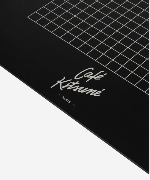 Maison Kitsune（メゾンキツネ）の「CAFE TABLE（アウトドア
