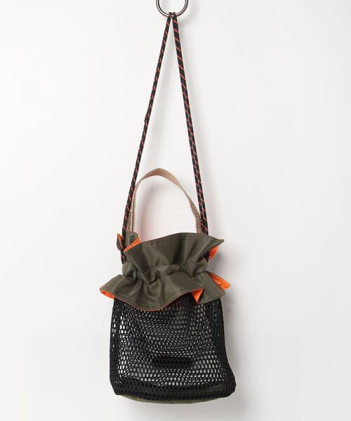 OUTDOOR RISLEY フリルショルダーバッグ Risley（リズレー）の「Risley(リズレー) ×OUTDOOR PRODUCTS