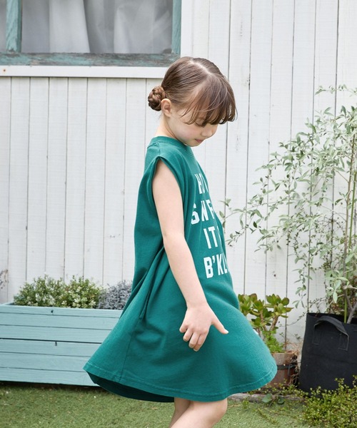 Russell Athletic(ラッセルアスレティック)の「【RUSSELL ATHLETIC (ラッセルアスレティック)】別注ワンピース(KIDS)(ワンピース・キッズ・オフホワイト/グリーン/チャコール・110cm/140cm/130cm/120cm)」の5枚目の写真