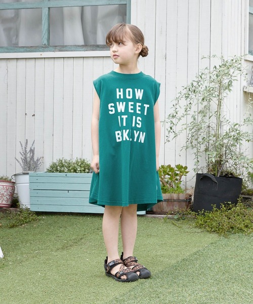 Russell Athletic(ラッセルアスレティック)の「【RUSSELL ATHLETIC (ラッセルアスレティック)】別注ワンピース(KIDS)(ワンピース・キッズ・オフホワイト/グリーン/チャコール・110cm/140cm/130cm/120cm)」の6枚目の写真