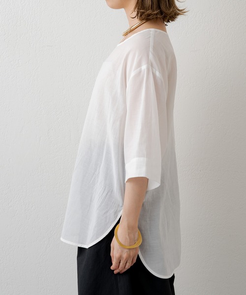 Omekashi（オメカシ）の「シアーTブラウス（シャツ/ブラウス・レディース・ブラック/オフホワイト/グリーン・FREE）」の15枚目の写真