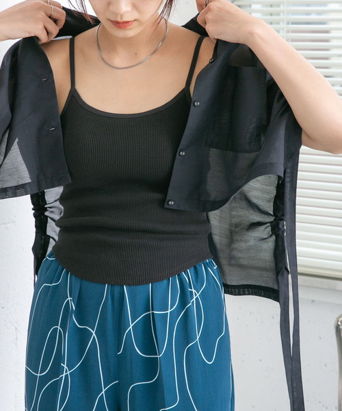 KBF(ケイビーエフ)の「ヘムカーブブラトップ(キャミソール・レディース・ブラック/ベージュ/アイボリー・ONE)」の1枚目の写真