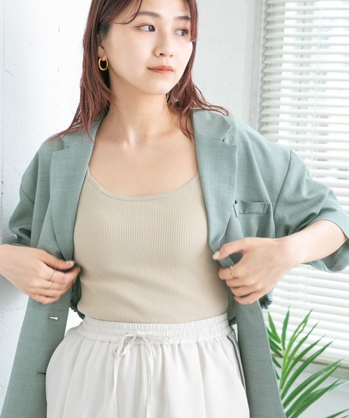 KBF(ケイビーエフ)の「ヘムカーブブラトップ(キャミソール・レディース・ブラック/ベージュ/アイボリー・ONE)」の13枚目の写真