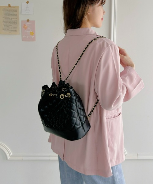 Loueme(ルエム)の「キルティングチェーン巾着リュック(バックパック/リュック・レディース・ピンク/ホワイト/ブラック/シルバー・FREE)」の15枚目の写真
