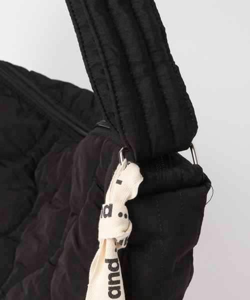 niko and...（ニコアンド）の「オリジナルロゴキルトショルダーバッグ（ショルダーバッグ・レディース・グリーン/ブラック/アイボリー/グレー・0）」の10枚目の写真