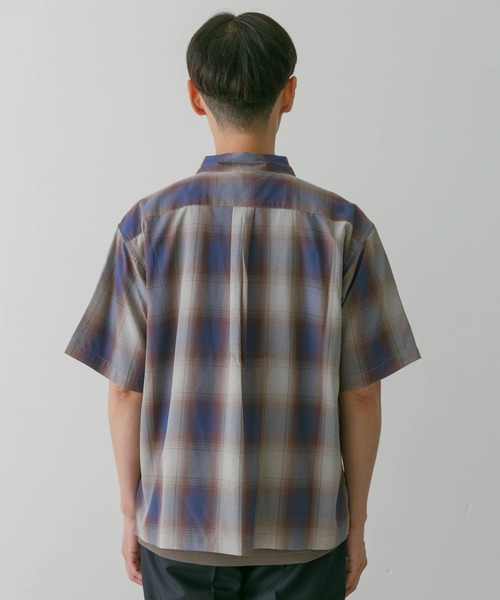 URBAN RESEARCH DOORS(アーバンリサーチドアーズ)の「T/Rオンブレチェックシャツ(シャツ/ブラウス・メンズ・ブラウン系その他/チャコールグレー・LARGE/MEDIUM)」の8枚目の写真
