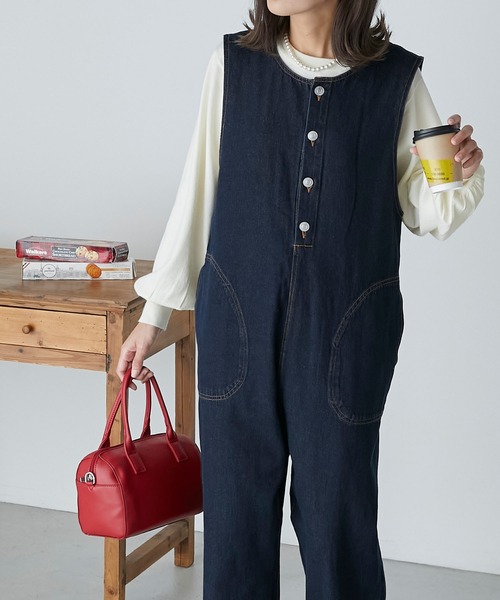 BONLECILL（ボンルシール）の「ボタンフライロールアップデニムサロペット（サロペット/オーバーオール・レディース・アイボリー/ネイビー/ブラック/ブルー/ブルー系1・L/M）」の12枚目の写真