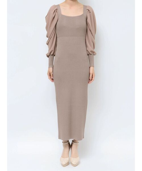 RESEXXY（リゼクシー）の「スリーブドレープドッキングニットワンピース（ワンピース・レディース・モカ/ベージュ/ブラック・FREE）」の17枚目の写真