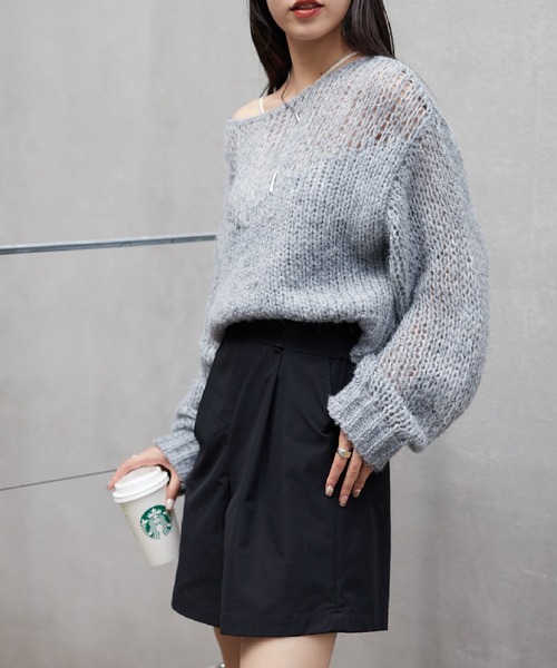 COLONY 2139(コロニートゥーワンスリーナイン)の「編み変えシアークロップドニット(ニット/セーター・レディース・ブラック/グレー/ベージュ/ダークグリーン/オフホワイト/ブラウン・FREE)」の13枚目の写真