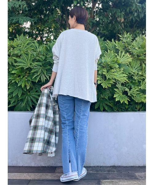 BACK NUMBER(バックナンバー)の「【BACK NUMBER】バックスリットフレアパンツ(デニムパンツ・レディース・ライトインディゴブルー・S/M/L)」の9枚目の写真