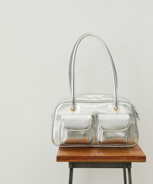 VIS（ビス）の「ダブルポケット横長ボストンバッグ（ボストンバッグ・レディース・シルバー/ブラック・FREE）」の8枚目の写真