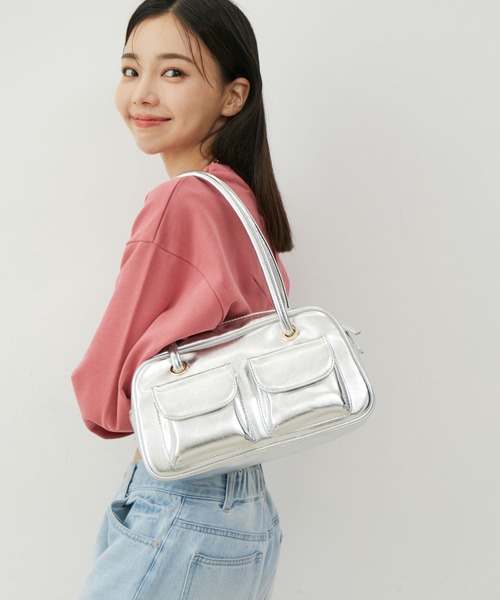 VIS（ビス）の「ダブルポケット横長ボストンバッグ（ボストンバッグ・レディース・シルバー/ブラック・FREE）」の7枚目の写真