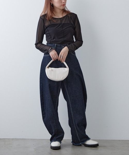 COLONY 2139（コロニートゥーワンスリーナイン）の「チェーンショルダーボンディングバッグ（ショルダーバッグ・レディース・ブラック/オフホワイト・FREE）」の13枚目の写真