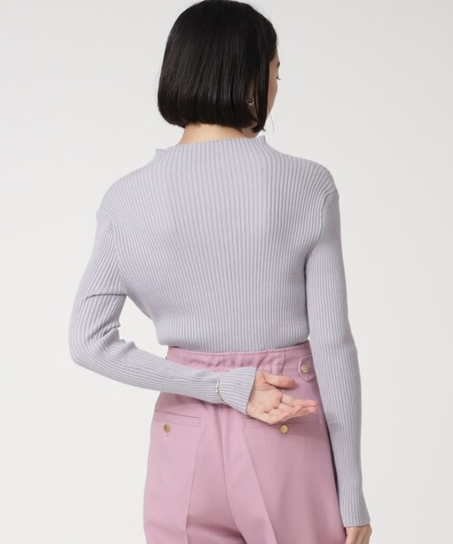 GALLEST（ギャレスト）の「ボトルネックリブニット（ニット/セーター・レディース・オフホワイト/オレンジ/ライトパープル/ブラック/グレー・38）」の16枚目の写真