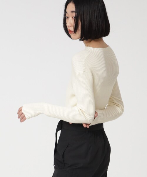 GALLEST（ギャレスト）の「ボトルネックリブニット（ニット/セーター・レディース・オフホワイト/オレンジ/ライトパープル/ブラック/グレー・38）」の18枚目の写真