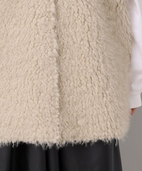 Torrazzo Donna(トラッゾドンナ)の「◆【TORRAZZO DONNA】ボア×フェイクスエード リバーシブルベスト(ベスト・レディース・ベージュ・02)」の9枚目の写真