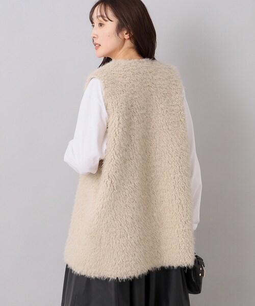 Torrazzo Donna(トラッゾドンナ)の「◆【TORRAZZO DONNA】ボア×フェイクスエード リバーシブルベスト(ベスト・レディース・ベージュ・02)」の14枚目の写真