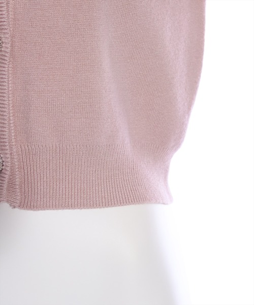 clear（クリア）の「ビジューボタンハイゲージニットカーディガン（ニット/セーター・レディース・ブラック/アイボリー/ピンクベージュ・F）」の10枚目の写真