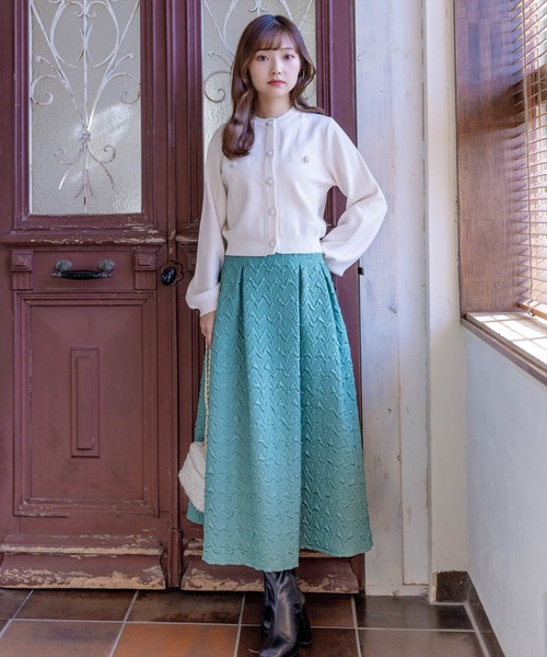 clear（クリア）の「ビジューボタンハイゲージニットカーディガン（ニット/セーター・レディース・ブラック/アイボリー/ピンクベージュ・F）」の11枚目の写真