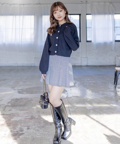 clear（クリア）の「ビジューボタンハイゲージニットカーディガン（ニット/セーター・レディース・ブラック/アイボリー/ピンクベージュ・F）」の13枚目の写真