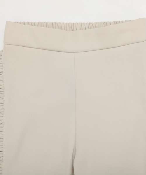 Fit more(フィットモア)の「サイドフリルテーパードパンツ【ZOZO先行発売】(スラックス・レディース・ベージュ/ブラック/ネイビー・M/S/PS)」の16枚目の写真