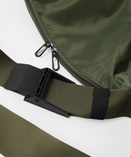 GLAZOS（グラソス）の「【大人向けサイズあり】ボストン型メッセンジャーバッグ（バックパック/リュック・キッズ・ブラック/カーキ・フリー）」の8枚目の写真