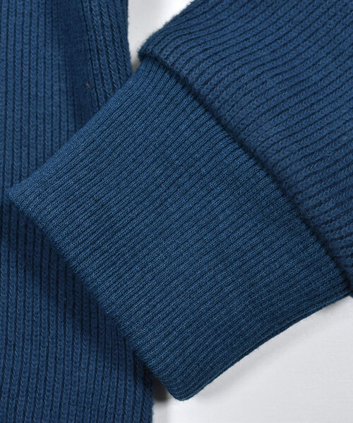 BeBe（ベベ）の「ロゴ刺しゅうトレーナー(90~150cm)（スウェット・キッズ・ネイビー/グレー・130cm/120cm/110cm/100cm/140cm/90cm/150cm）」の13枚目の写真